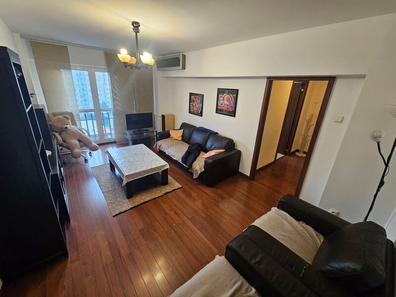 Dristor, chiar la gura de metrou, 5 minute mall Park Lake si parc IOR